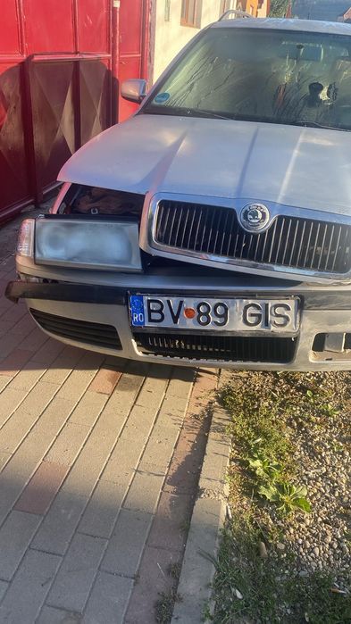 Vând Skoda Octavia 1   1.6