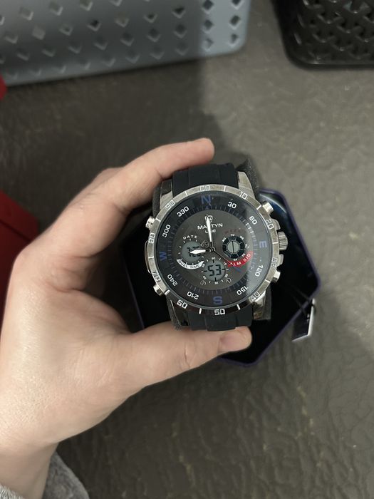 Ceas dama cel auriu si ceas barbatesc noi, originale