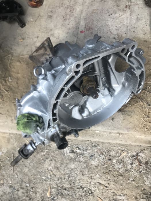 Каропка ваз  2114 срочно