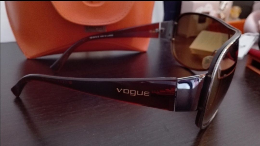 Vogue y2k (Gucci Ray Ban TF