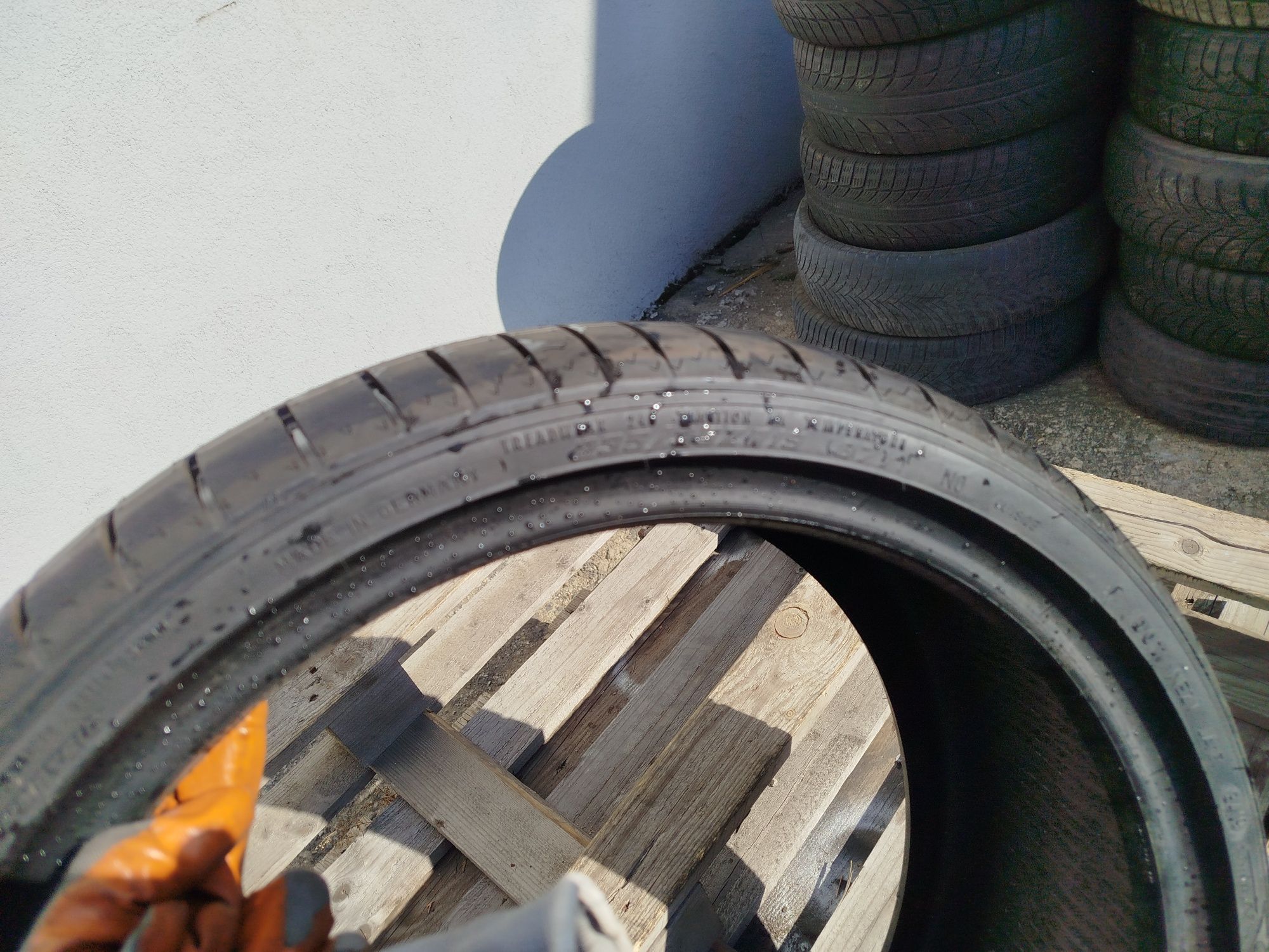 235/35/19 Гудиър ДОТ 2019 г - САМО 1 брой - Чисто Нова