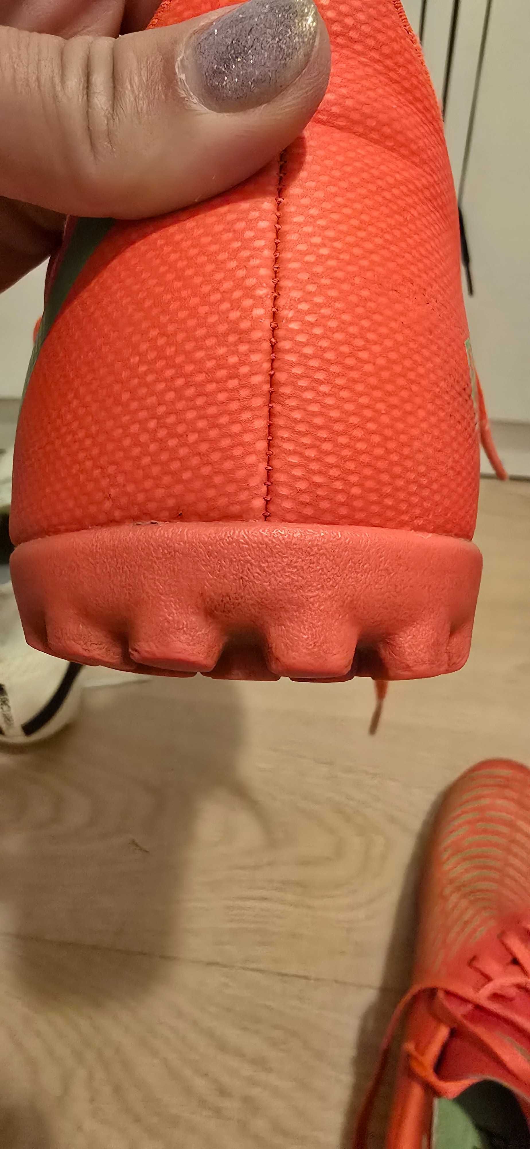 Обувки за футбол стоножки, Adidas, 41,5 размер