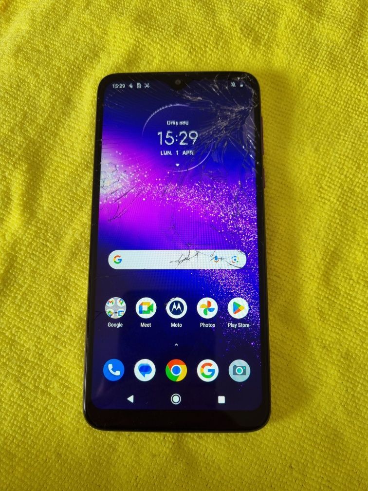 Motorola one Macro, 64GB, 4GB RAM