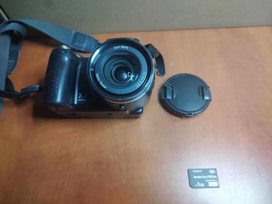 Aparat foto digital camera Sony DSC-H5 Cyber-shot si card 4GB