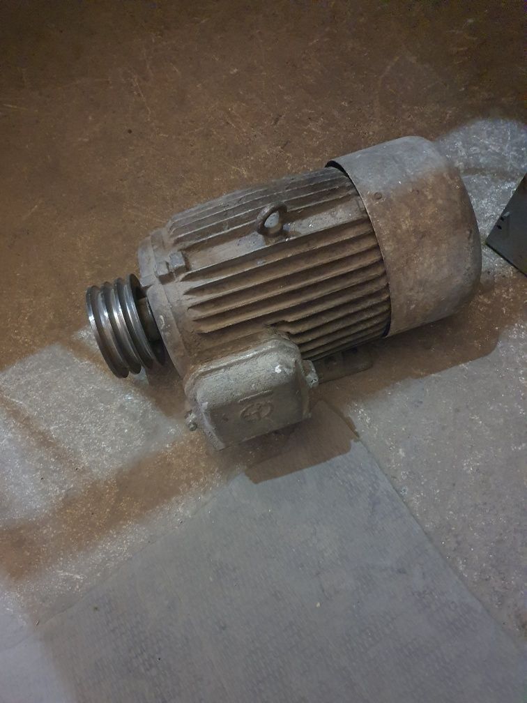 Motor electric trifazic 13kw 2850