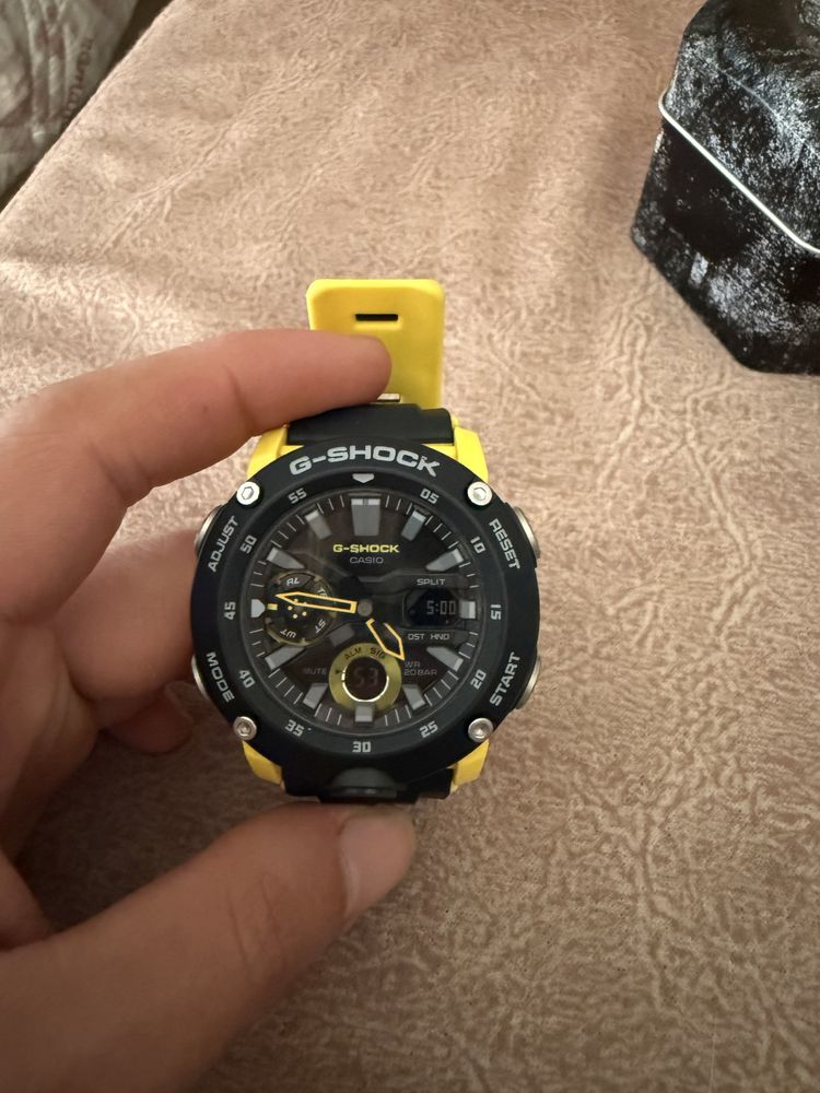 Часовник G-shock като нов