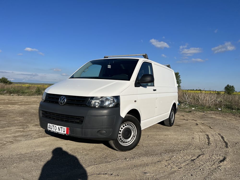 Volkswagen T5 / 2013 / 140 cp / AC / Recent adus