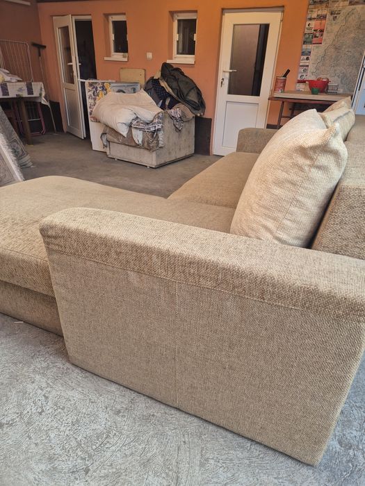 Canapea extensibila forma L, 2.3m Lx 1.7 l x 0.8h, stare exceptionala.