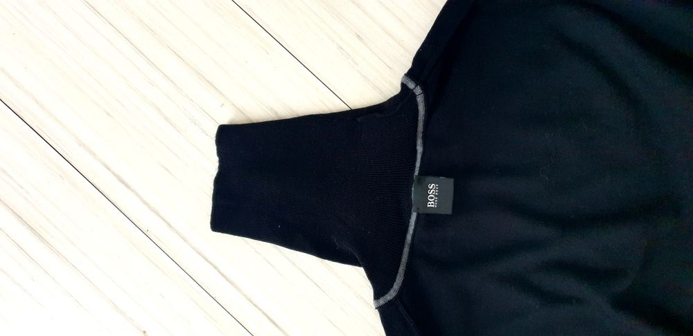 Hugo Boss Wool Knit Turtleneck Mens / L ОРИГИНАЛ! Мъжко Вълнено Поло!