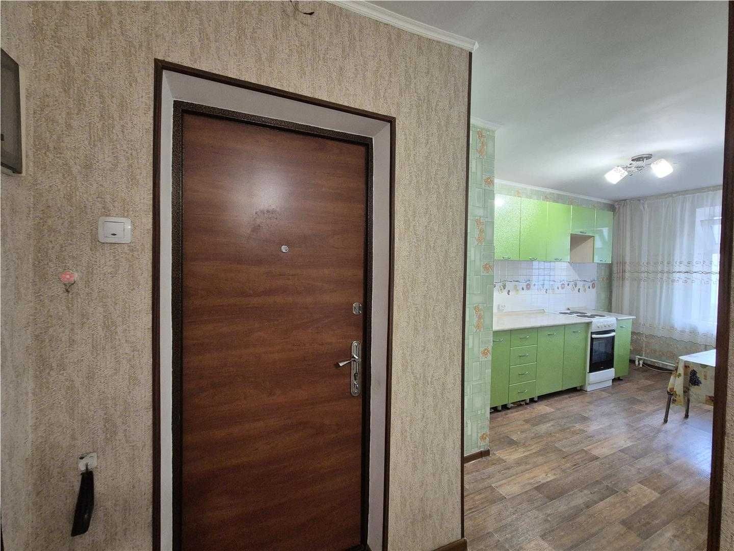 Продам 3-комн квартиру в отличном районе.
На 9 мкр на 2/9эт