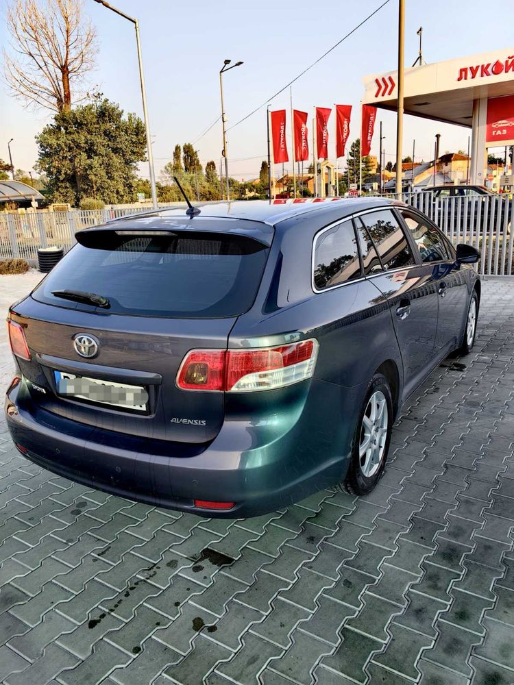 Toyota Avensis 1.8 газ/ бензин