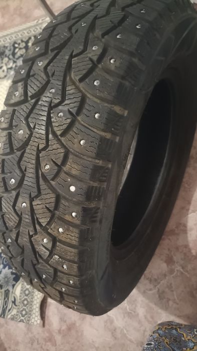 Зимние шины в отличном состояние