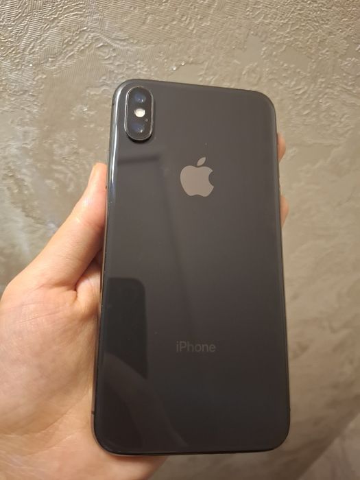 Iphone X rangi qora