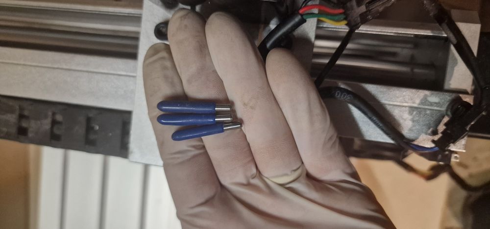 Masina de frezat CNC