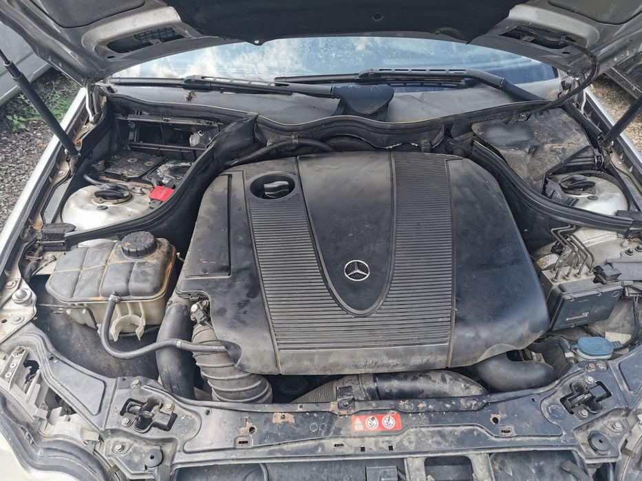 Dezmembrez w203  facelift c220 cdi manuala și automata