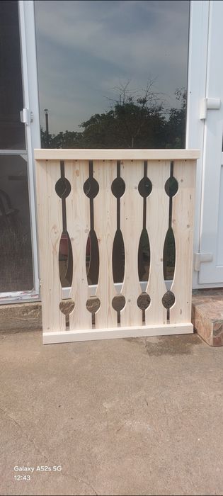 Stalpi si panouri pentru inchis terasa