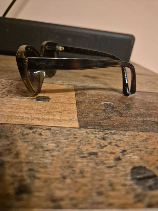 Детски слънчеви очила Vogue