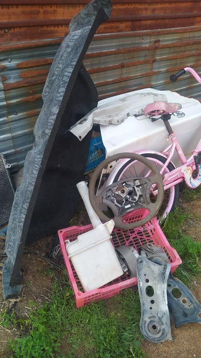 Продам запчасти Тоиото Камри 35 задний бампер с ошибкой ремень безопас