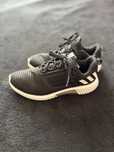 Adidasi Adidas