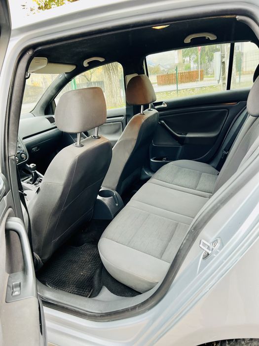 Volkswagen Golf V 2008 1.9 diesel