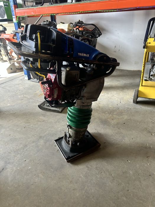 Mai compactor tremix honda gxr120