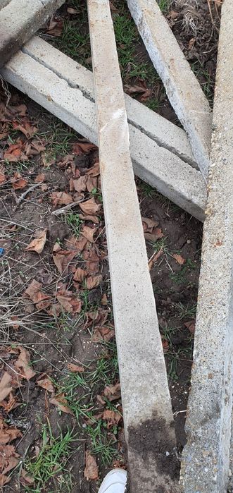 Vând spalieri de vie din beton