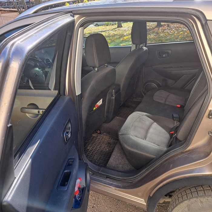 Nissan Qashqai  2012