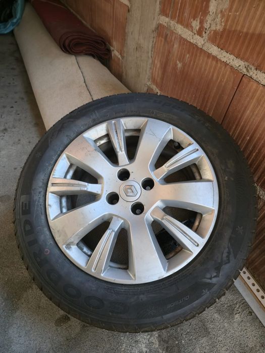 Jante+cauciuri de iarna noi! Captur, Logan