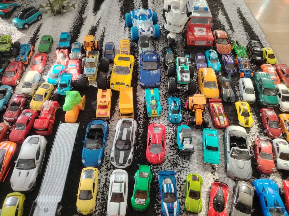Mini colectie masinute!