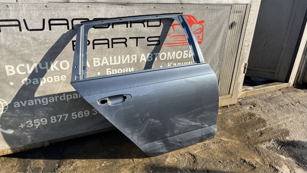 5 броя задна дясна  врата Skoda Octavia 3