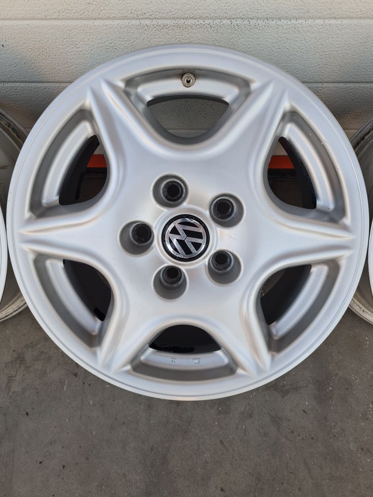 Оригинални джанти за ФОЛСВАГЕН VW T4 SEAT R15 5x112 ET45 7J