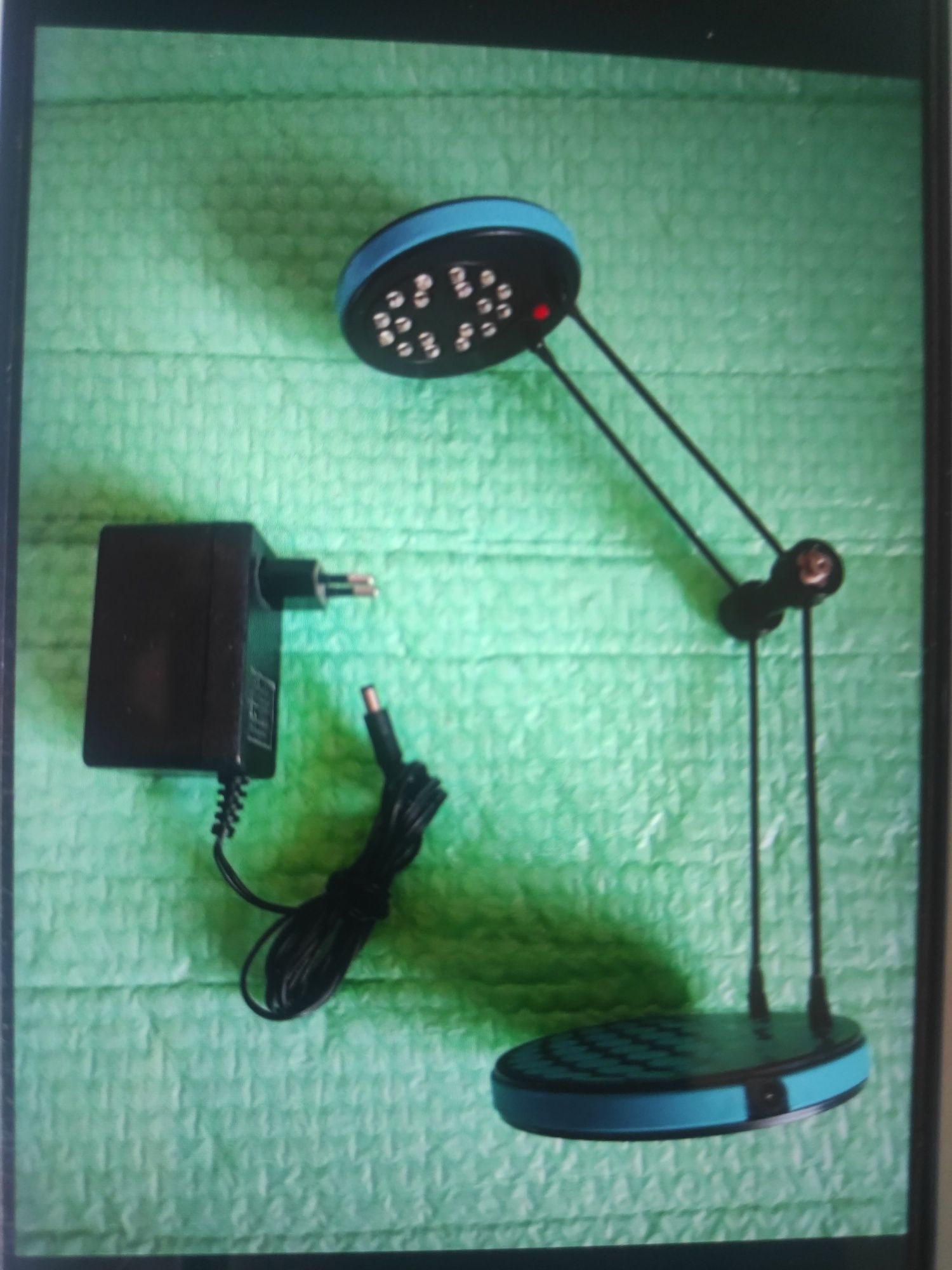Veioza cu LED-uri, telescopică, pliabila, reglabila, foarte practica