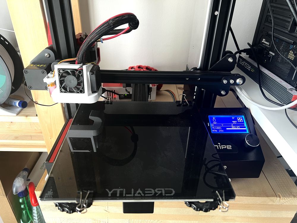 Imprimantă 3D Ender 3 Pro cu Upgrade-uri