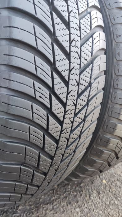 4бр. всесезонни гуми 195/65/15 Nexen N'Blue 4 Season 
dot5021
6/6.8mm