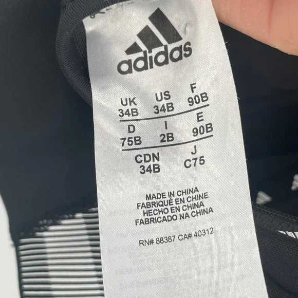 Adidas оригинално спортно бюстие/сутиен