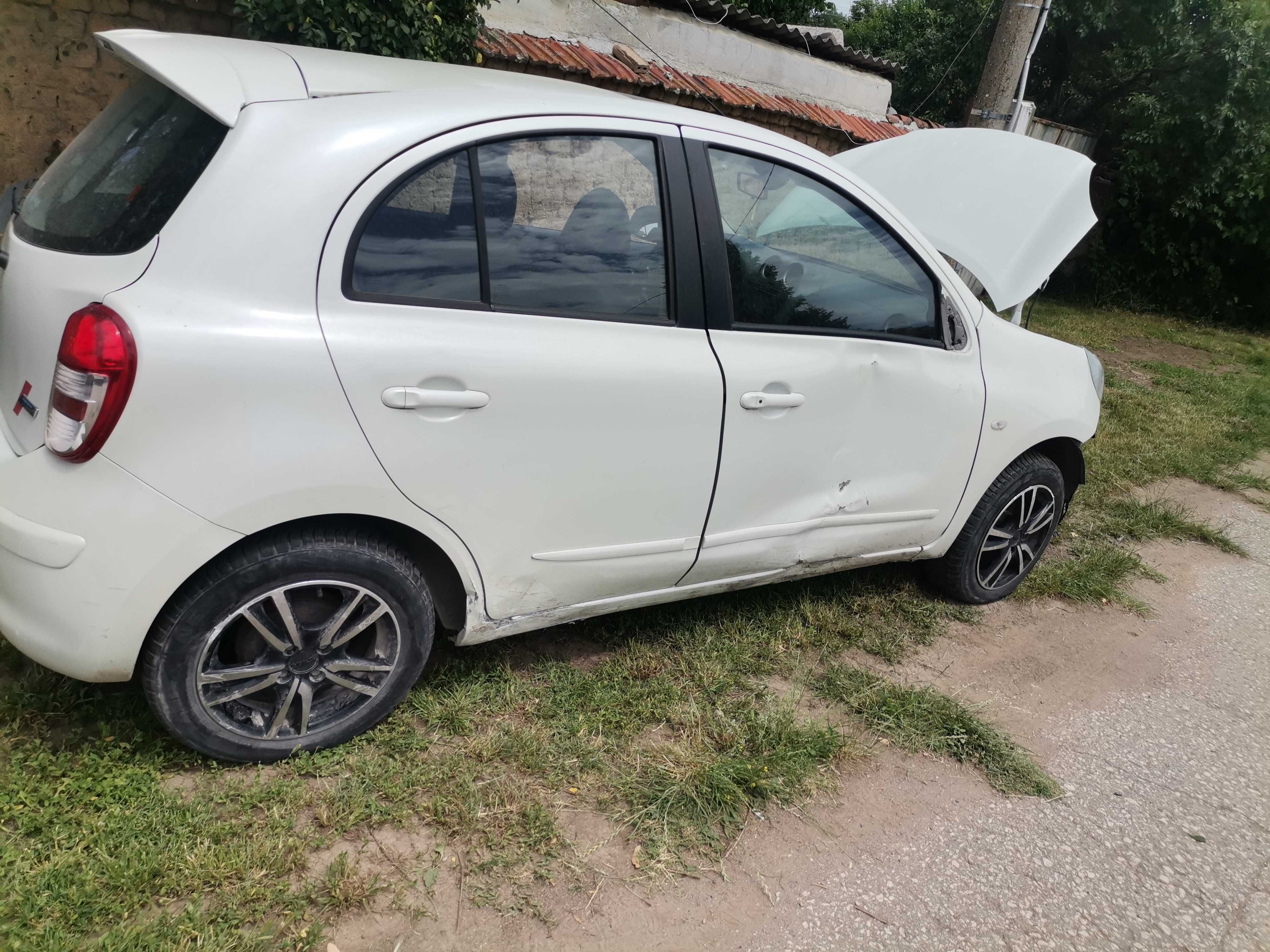 Nissan Micra K13 на части 1.2 компресор и cvt кутия
