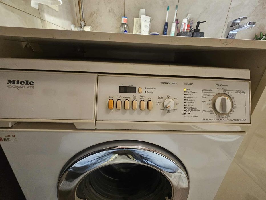 Перална машина MIELE Novotronic W918