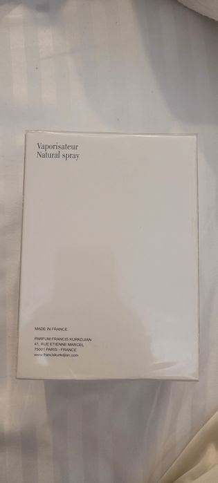 Vând parfum baccarat