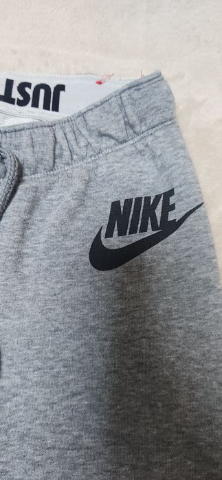 Долнище Nike размер XS