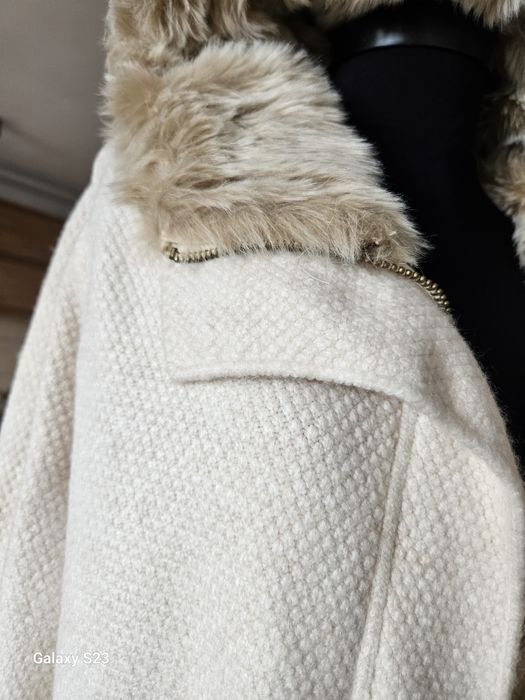 Haina Zara.250 lei