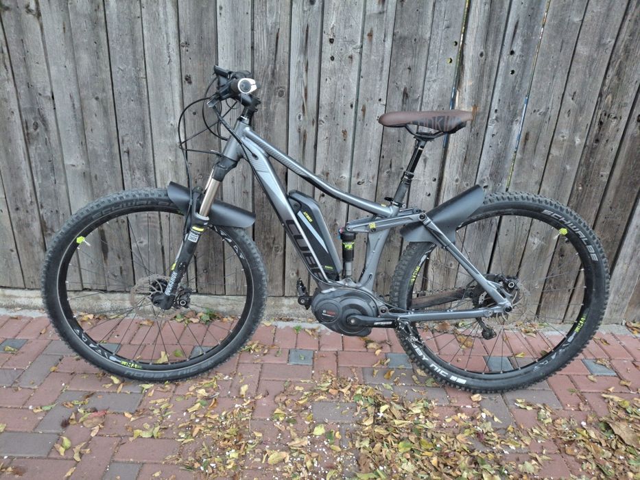 Bicicleta electrica Cube full suspension pe 29