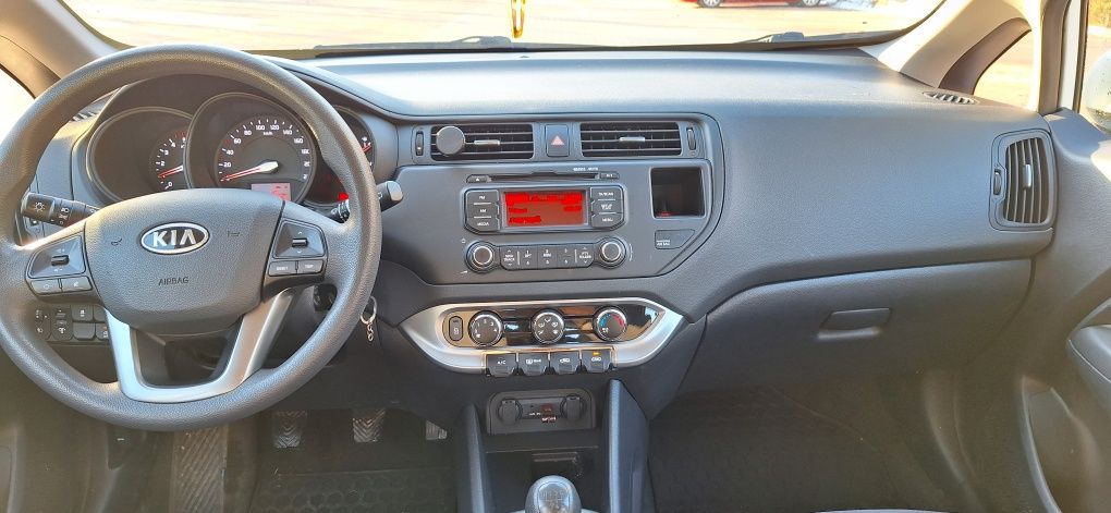 KIA RIO   an 2012