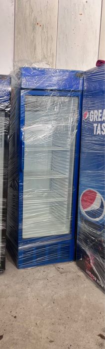 Vitrina frigorifica pentru bauturi și racoritoare