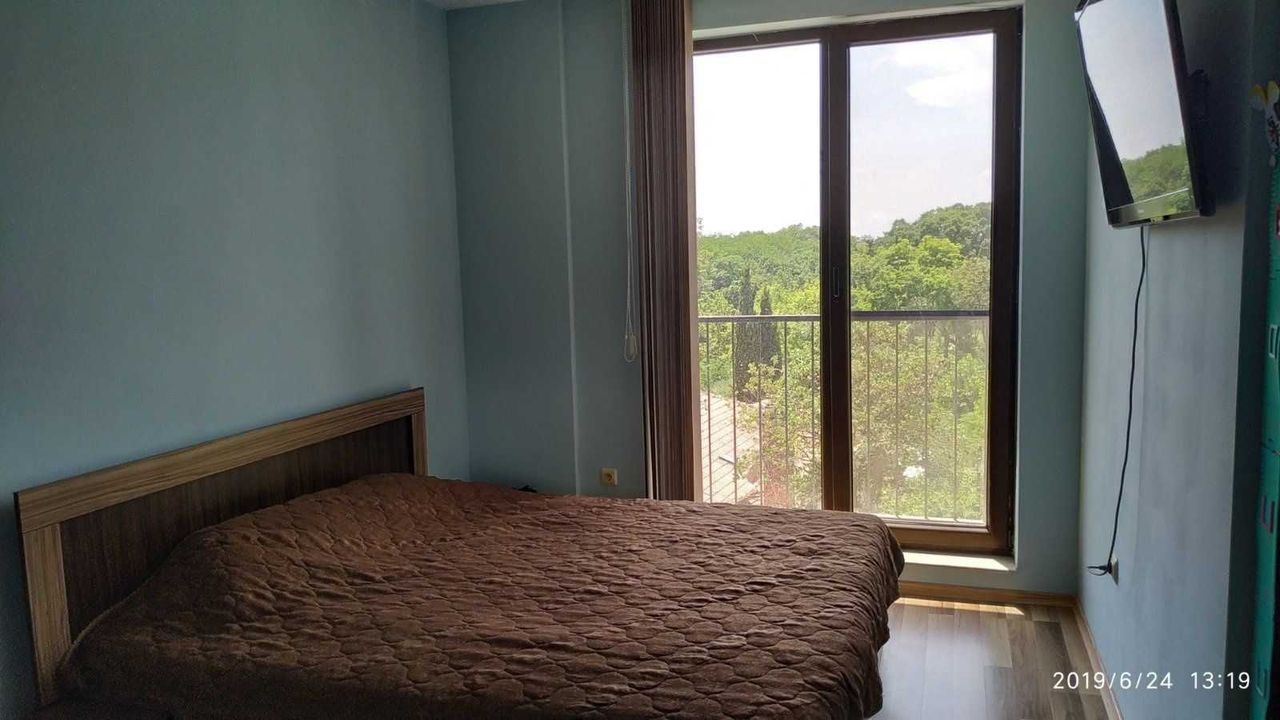 Дава се под наем Тристаен апартамент в к.к. Св.Св. Константин и Елена - 92 кв.м за 918 € - Снимка #7