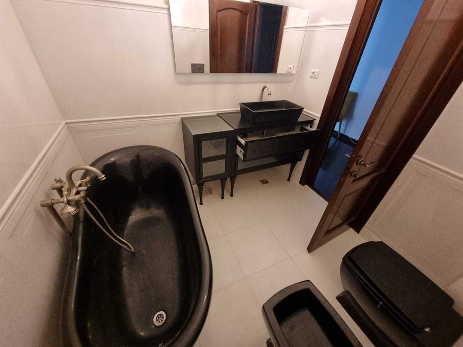 Apartament cu 2 camere Pacurari, 100 mp