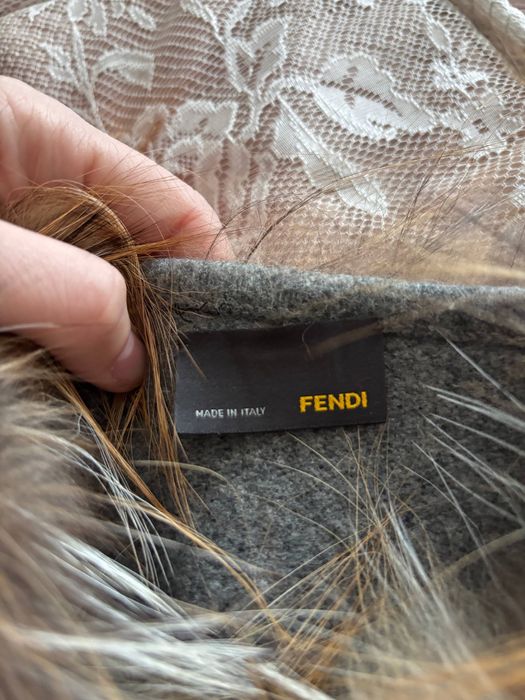 Оригинално палто Fendi