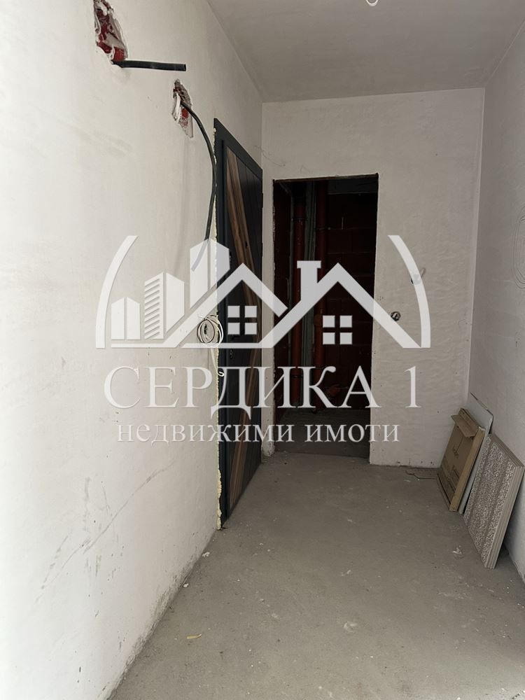 Продава се Двустаен апартамент в Благоевград, Широк център - 65 кв.м за 1174 €/кв.м - Снимка #5