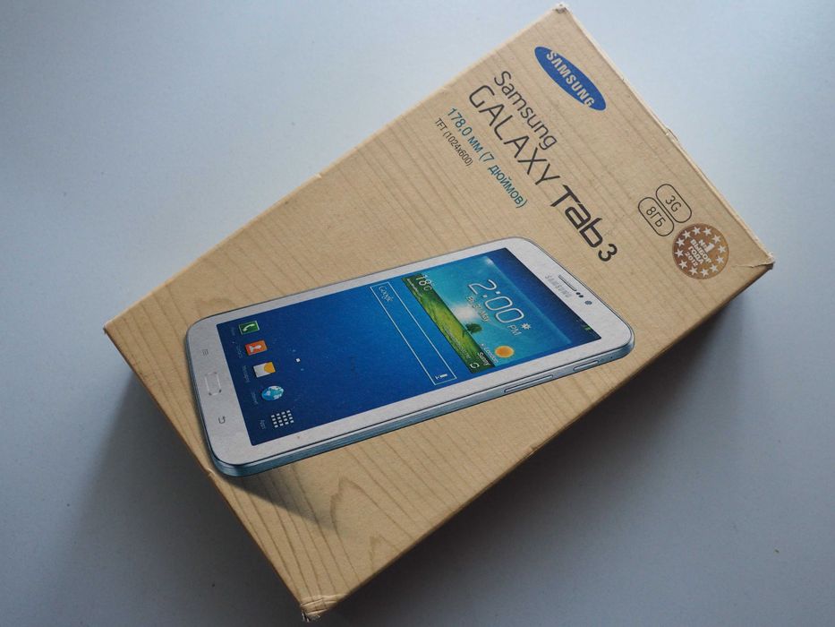 Новый планшет Samsung из 2013 года в коллекцию.