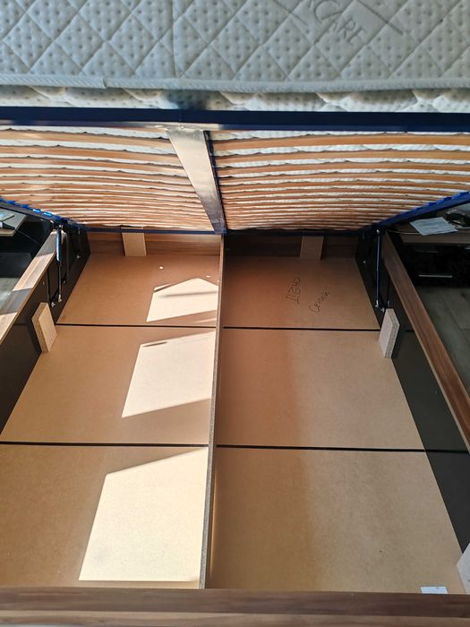 Легло с повдигащ механизъм и матрак 160/200