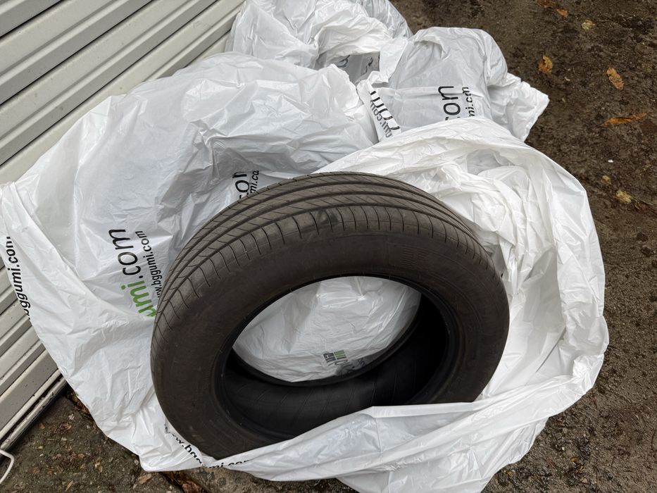 Продавам 4 летни гуми Michelin Primacy 4 215/60/17